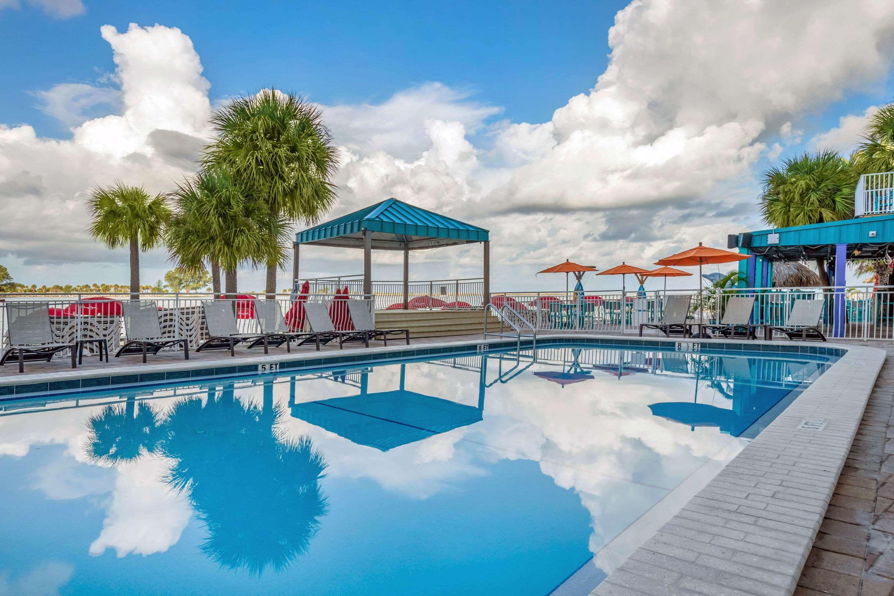 Winter The Dolphin'S Beach Club, Ascend Hotel Collection Clearwater Beach Zewnętrze zdjęcie