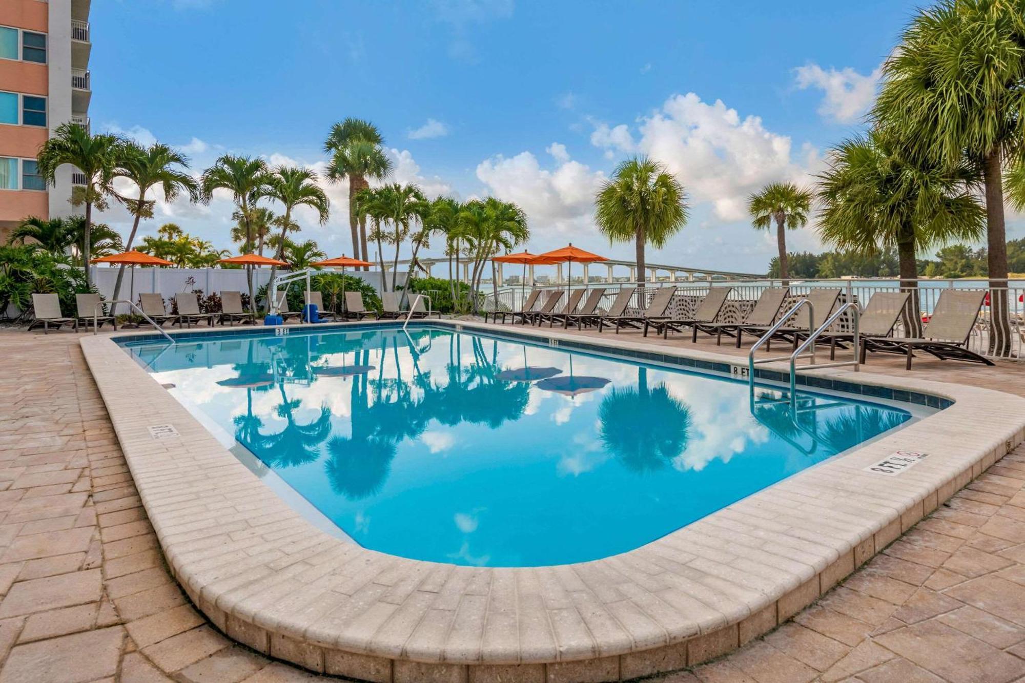 Winter The Dolphin'S Beach Club, Ascend Hotel Collection Clearwater Beach Zewnętrze zdjęcie