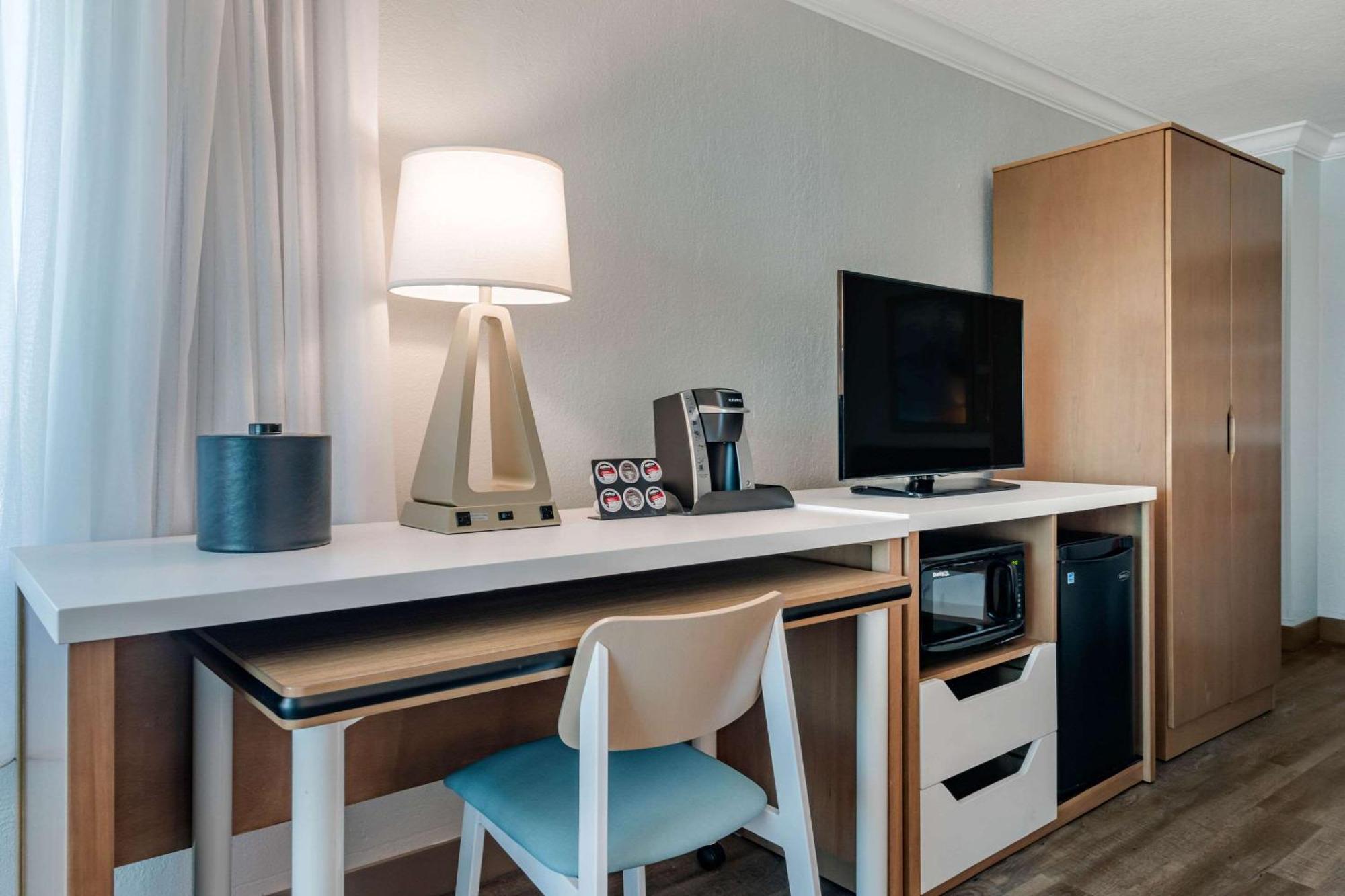 Winter The Dolphin'S Beach Club, Ascend Hotel Collection Clearwater Beach Zewnętrze zdjęcie